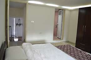 Silver Apartments