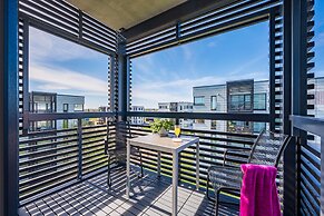 HARAKA APARTMENT WITH SUNSET BALCONY