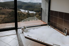 Eagle View Escape