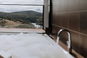 Eagle View Escape