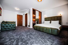 Alexander Resort