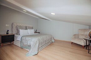 Wonder Suites