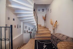 Wonder Suites