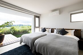 KOURI VILLA Indigo