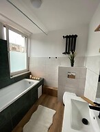 Loft Me Houses
