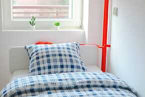 Loft Me Houses