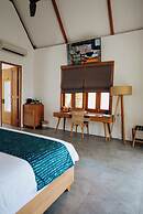 Deep Roots Dive & Yoga Resort
