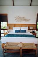 Deep Roots Dive & Yoga Resort