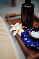 Deep Roots Dive & Yoga Resort