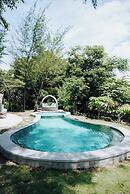 Deep Roots Dive & Yoga Resort