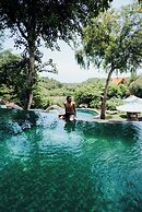 Deep Roots Dive & Yoga Resort