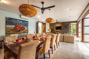 Mary's Beach 4 BR Villa