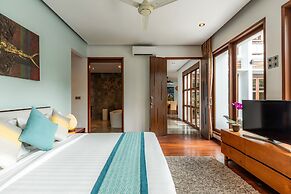 Mary's Beach 4 BR Villa