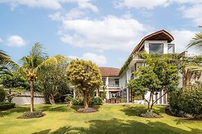 Mary's Beach 4 BR Villa