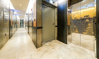Hotel Less Seoul