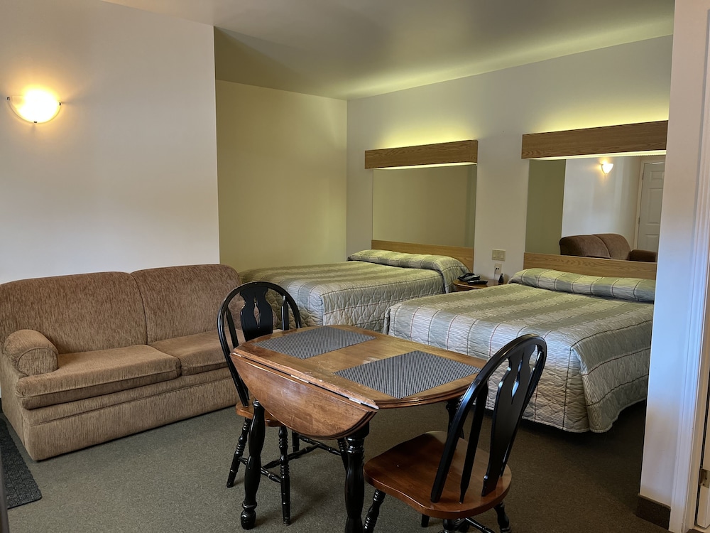 Calabogie Motor Inn
