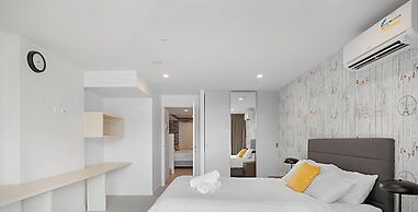Lumina Suites