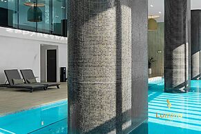 Lumina Suites