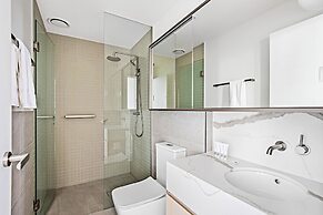 Lumina Suites