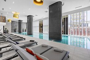 Lumina Suites