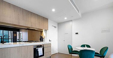 Lumina Suites