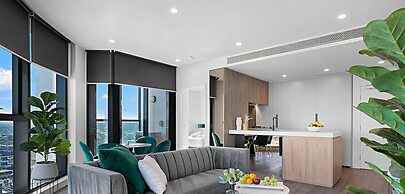 Lumina Suites