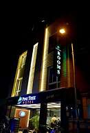 Hotel Pine Tree