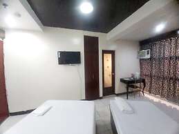 Cosmo Hotel Espana Near Ust