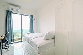Modern Look And Comfy Studio At Sky House Bsd Apartment