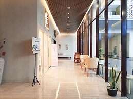 Luxury Studio At Patraland Amarta Apartment