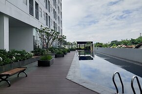 Luxury Studio At Serpong Garden Apartment