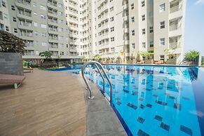 Fancy And Nice 2Br Apartment At Parahyangan Residence