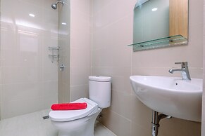 Restful And Comfortable Studio Apartment At B Residence