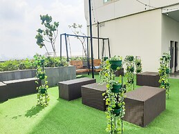 Restful And Comfortable Studio Apartment At B Residence