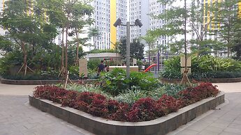 Restful And Functional Studio Apartment At Springlake Summarecon Bekas