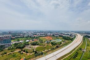 Scenic Designed And Comfy Studio At Sky House Bsd Apartment