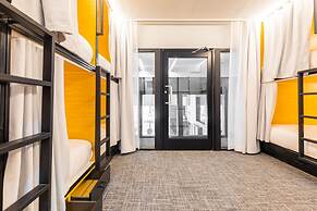 Parc Avenue Hostel