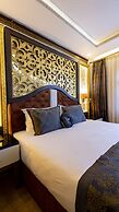 Can Adalya Palace Hotel