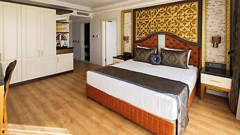 Can Adalya Palace Hotel