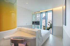 Wink Danang Riverside, Unscripted by Hyatt - 24 Hours stay