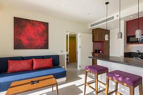 Wink Danang Riverside, Unscripted by Hyatt - 24 Hours stay
