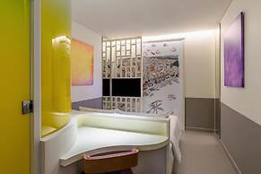 Wink Danang Riverside, Unscripted by Hyatt - 24 Hours stay