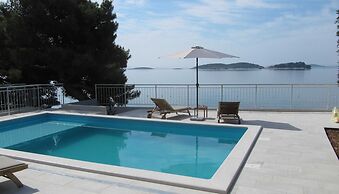 Beach House Nono