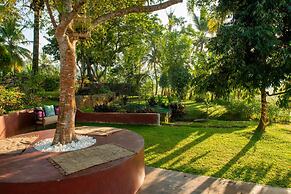 Romantic Honeymoon Villa Overlooking Rice Fields