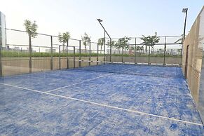 Modern Boho 1BR Sleeps4 Balcony Pool Gym Dxbhills
