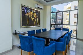 Bachou Gallery Suites