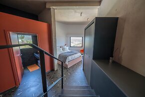 SUITE 28