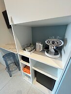 SUITE 28