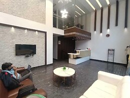 Yuvraj Palace Inn
