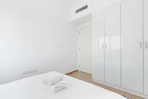 Lux BnB Nook -2 I City Views